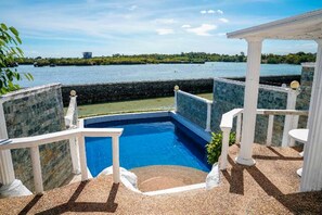 Private Pool Villa | Minibar, in-room safe, desk, blackout curtains