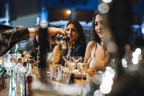 Bar à beira da piscina