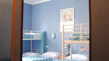 6 Bed Mixed Dorm | Free WiFi