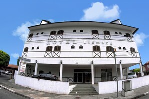 ด้านหน้าที่พัก