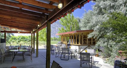 Crowsnest Vineyards Guesthouse