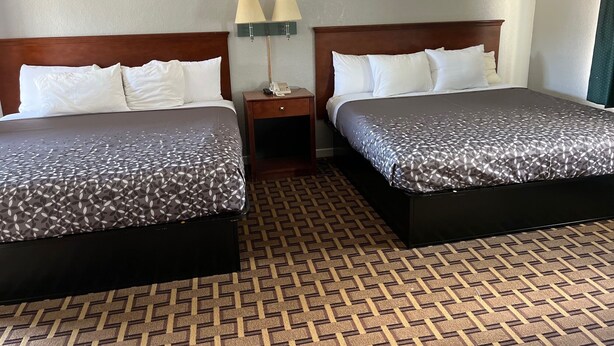 Unclassified image, 1 of 11, button - Budget Inn (Tallahassee)