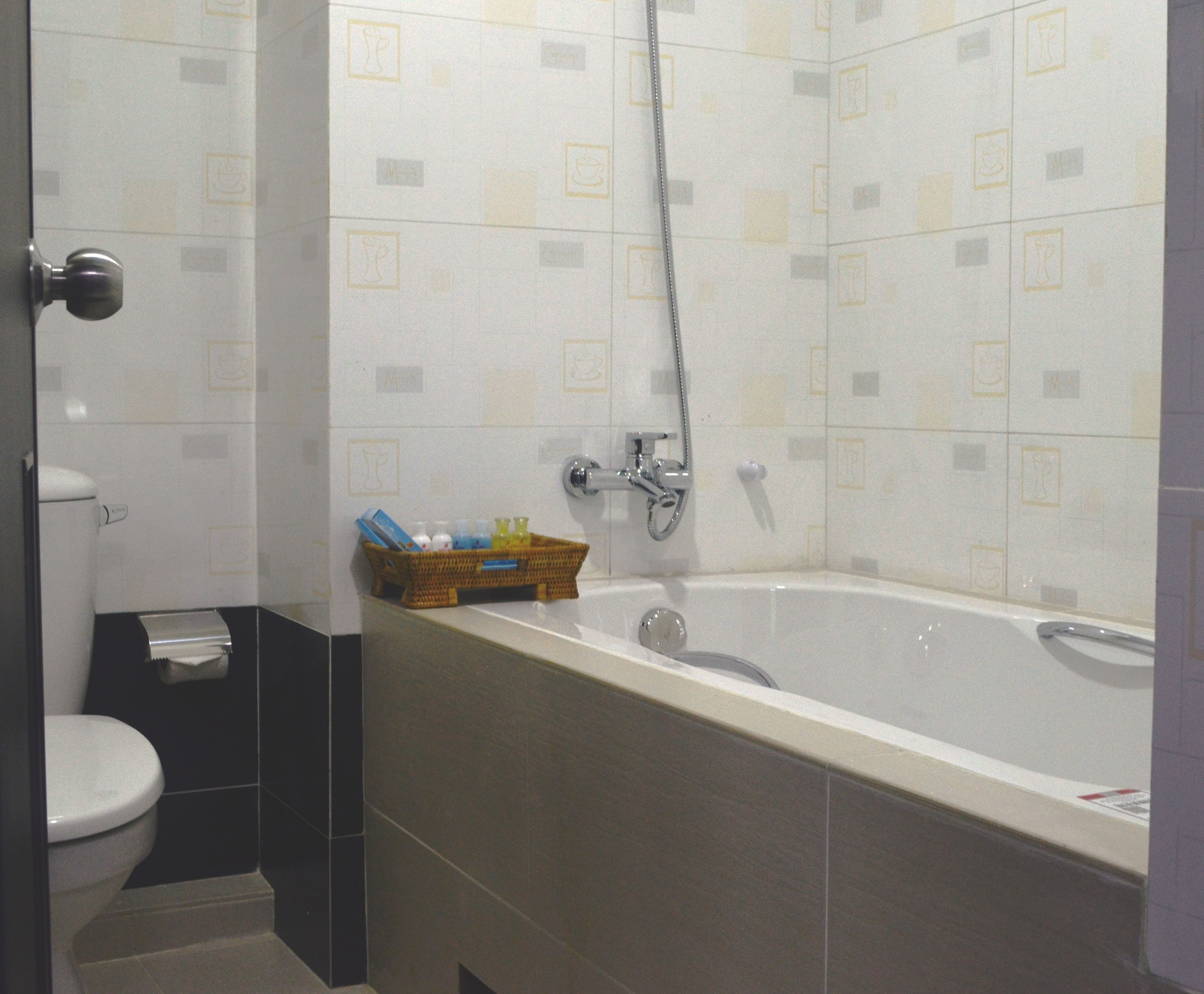 standard room | bathroom | shower, free toiletries, hair dryer, bathrobes