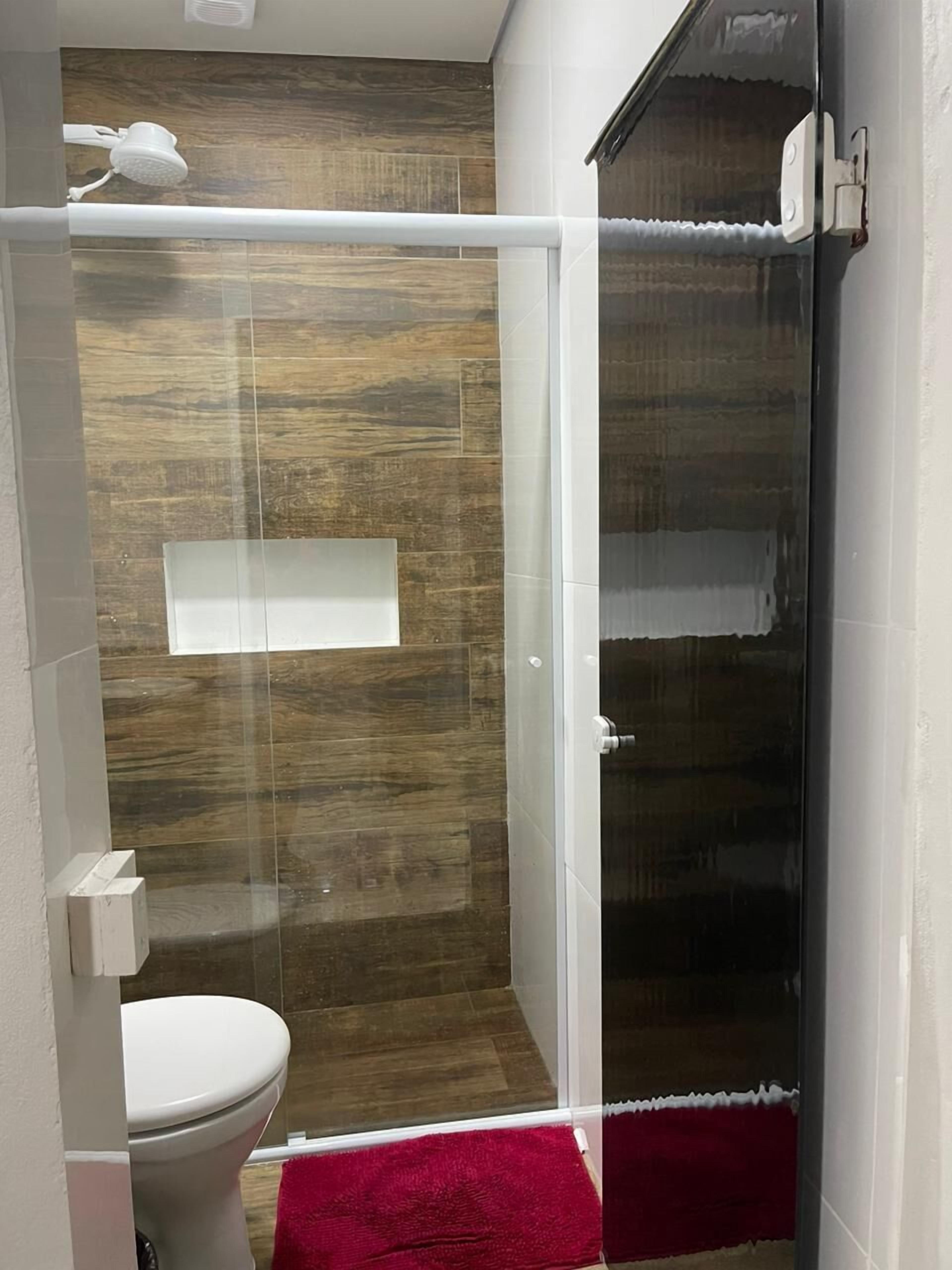 single room | bathroom | shower, free toiletries, hair dryer, towels