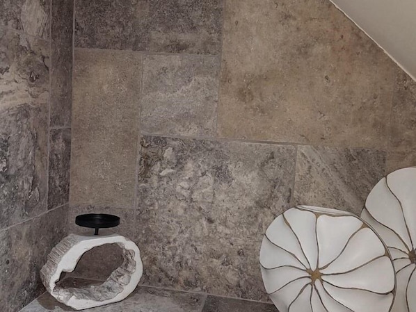 Miscellaneous - Station House (Lanark)