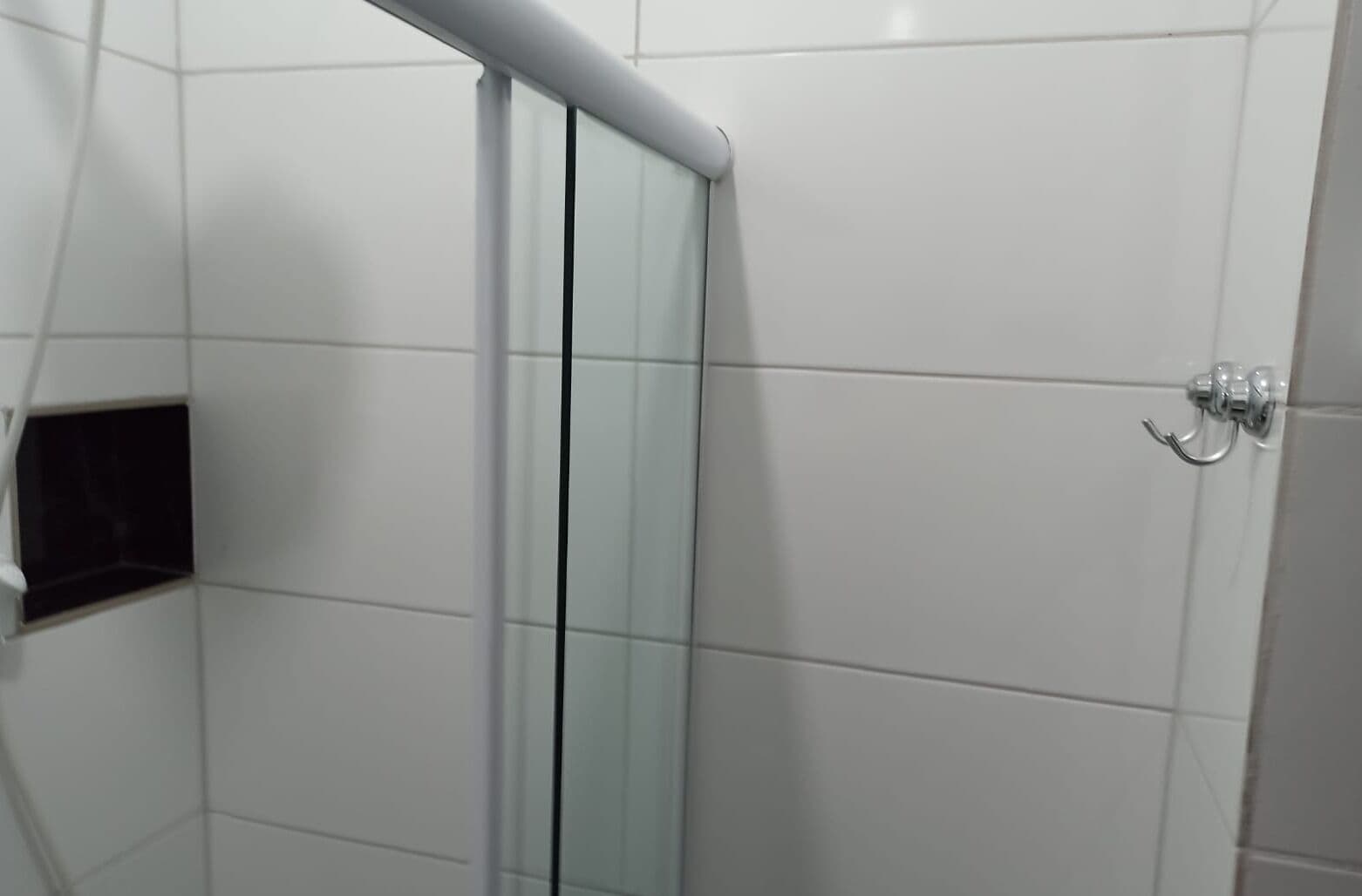 shower, free toiletries, slippers, towels