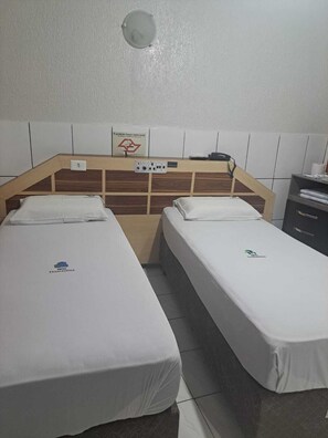 Twin Room (2 camas de solteiro) | Wi-fi percuma, cadar katil 