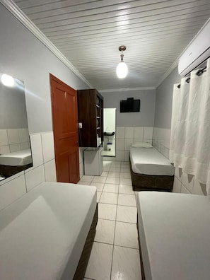 Dreibettzimmer | Minibar, kostenloses WLAN