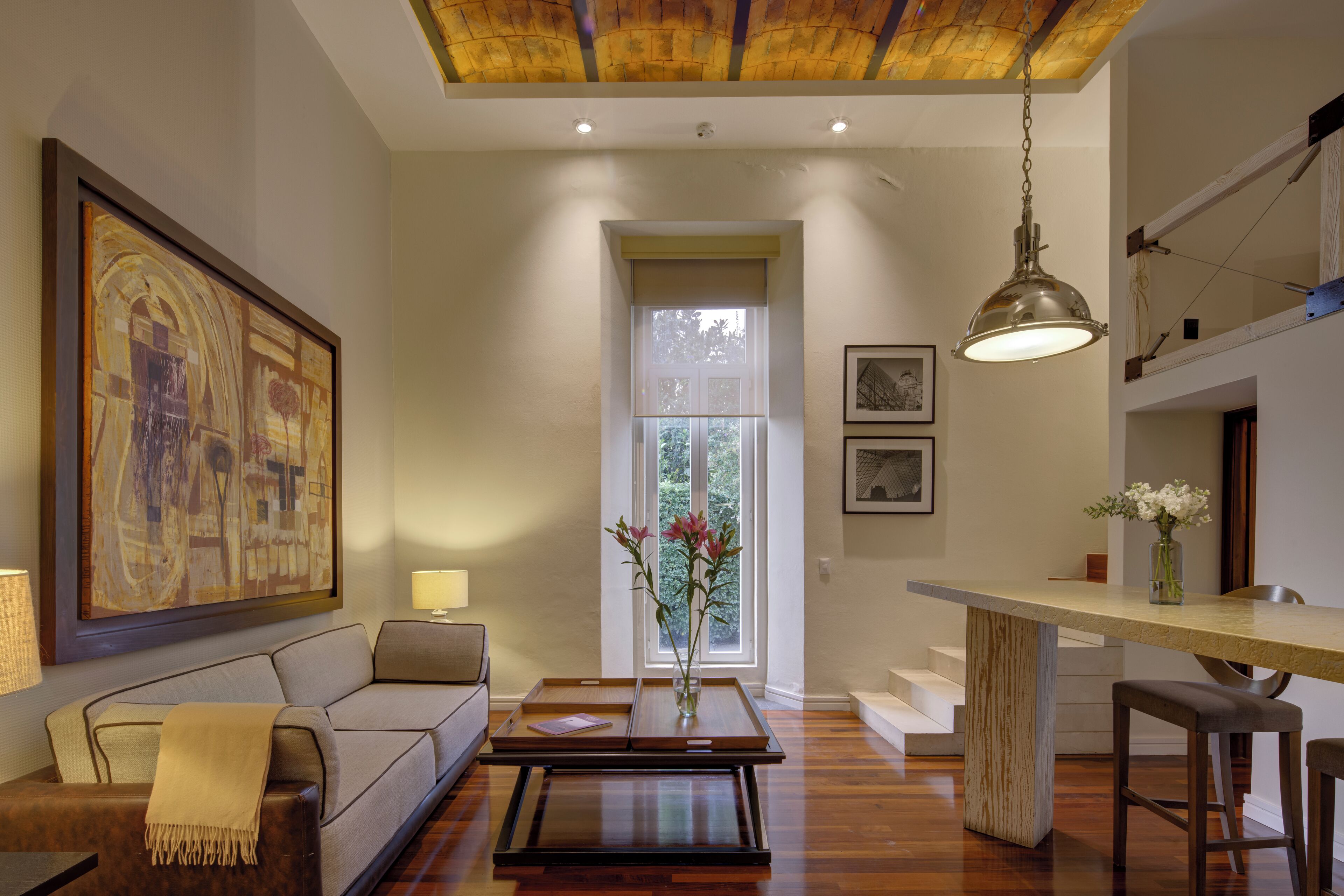 Suite Deluxe, 2 habitaciones | 1 habitación, sábanas de algodón egipcio y ropa de cama de alta calidad 