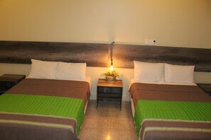 Blackout curtains, free WiFi - Parador San Fernando - Hostel (Oaxaca)
