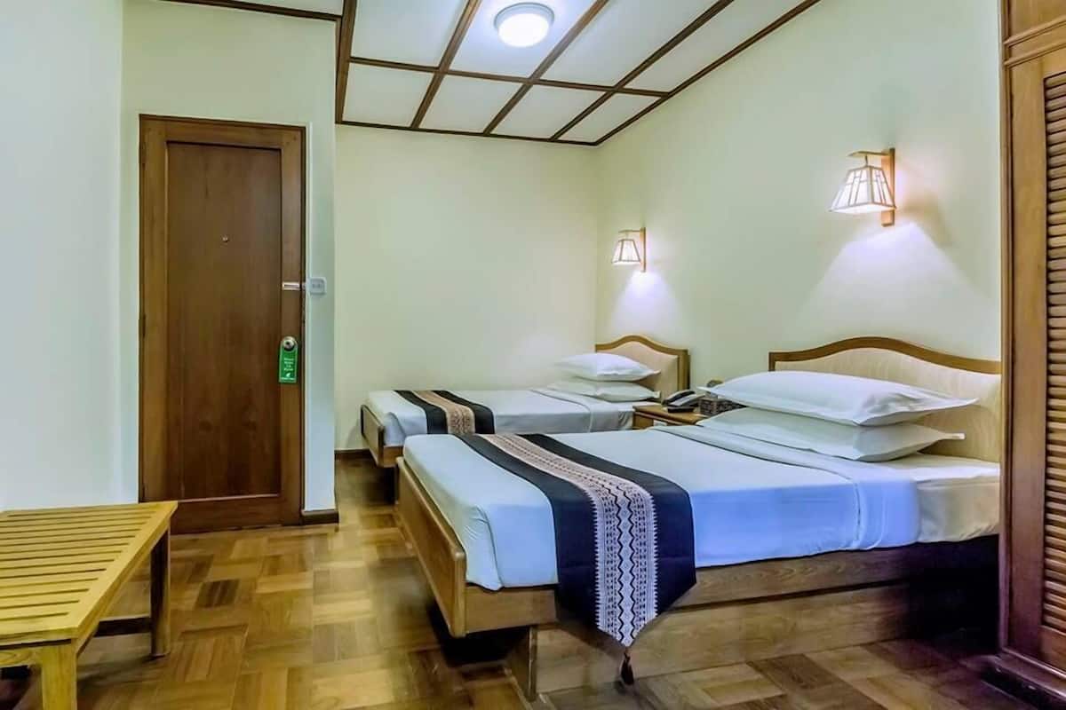 Minibar, desk, iron/ironing board (on request), WiFi (free)