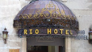 Unclassified image, 3 of 61, button - Rio Hotel (Riobamba)
