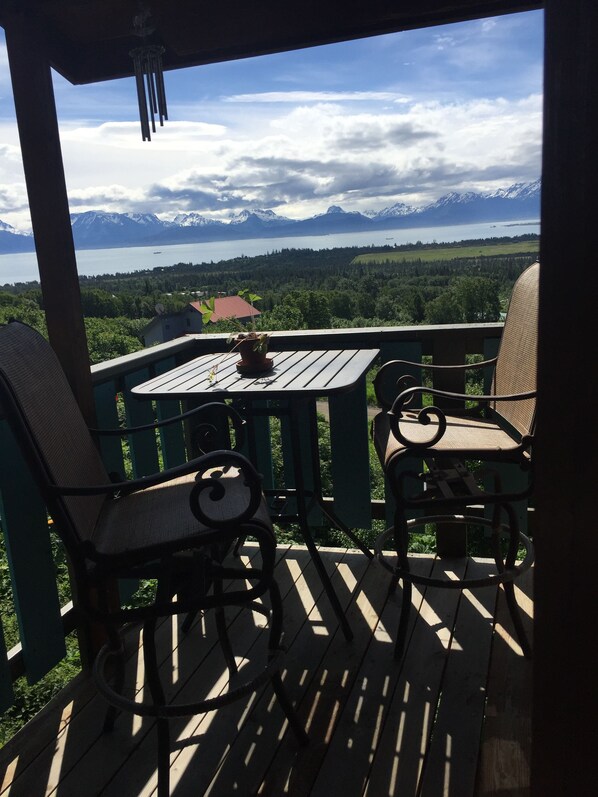 Suite studio panoramique, 1 chambre, vue sur la mer, face Ă la mer | Vue du balcon