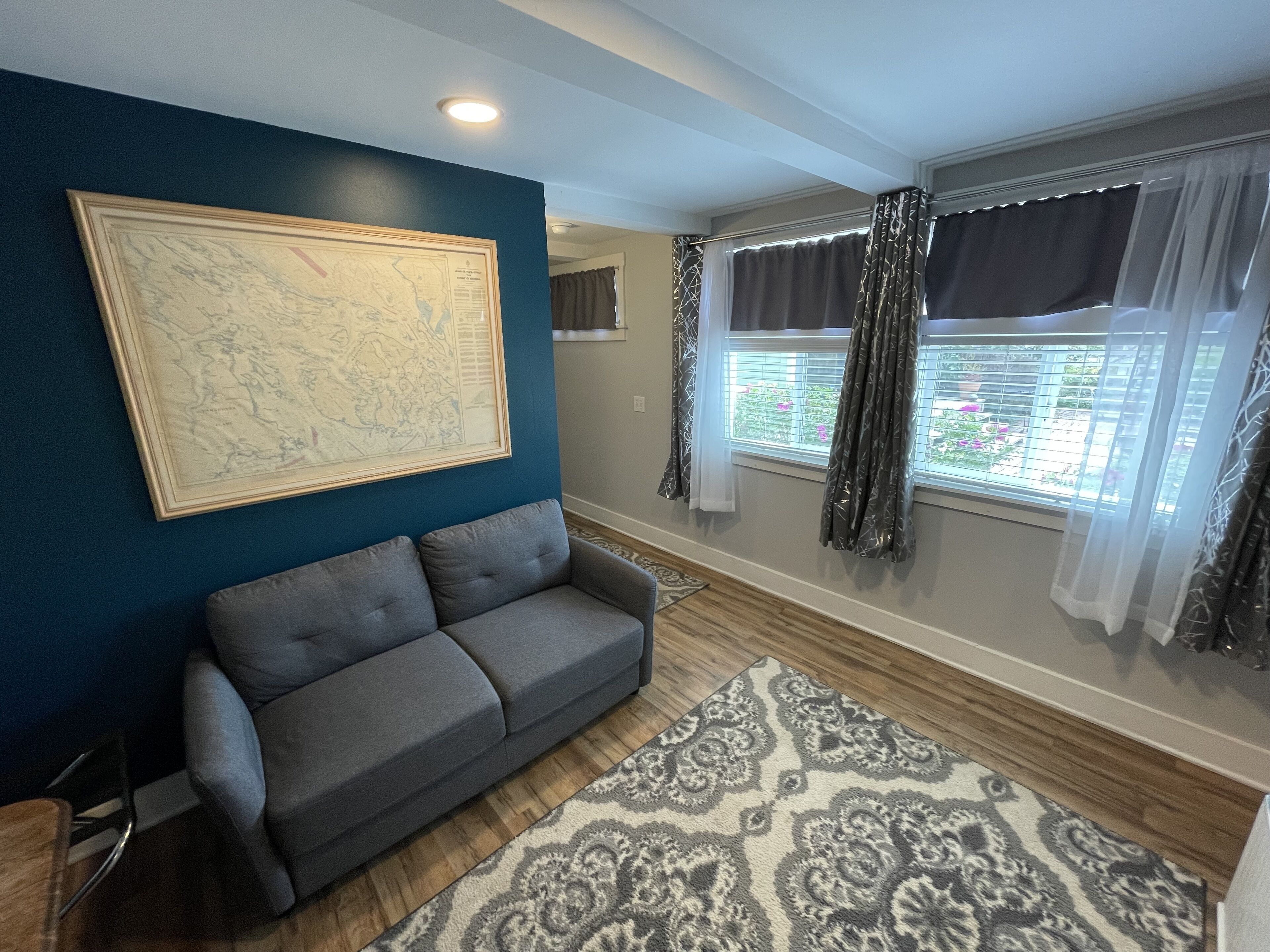 room nine | 1 bedroom, iron/ironing board, free wifi, bed sheets