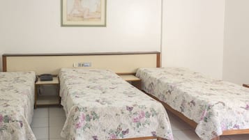 1 quarto, frigobar, escrivaninha, Wi-Fi de cortesia