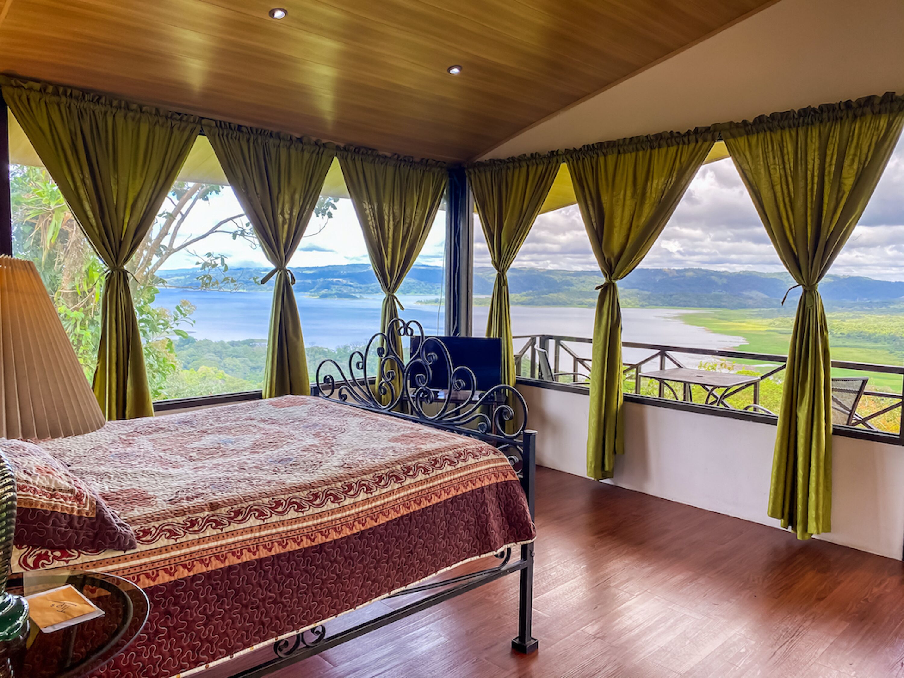 Apartment with Panoramic Views | Select Comfort beds, in-room safe, blackout drapes, iron/ironing board