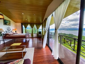 Apartment with Panoramic Views | Select Comfort beds, in-room safe, blackout curtains, iron/ironing board - Arenal Garden Lodge (La Fortuna)