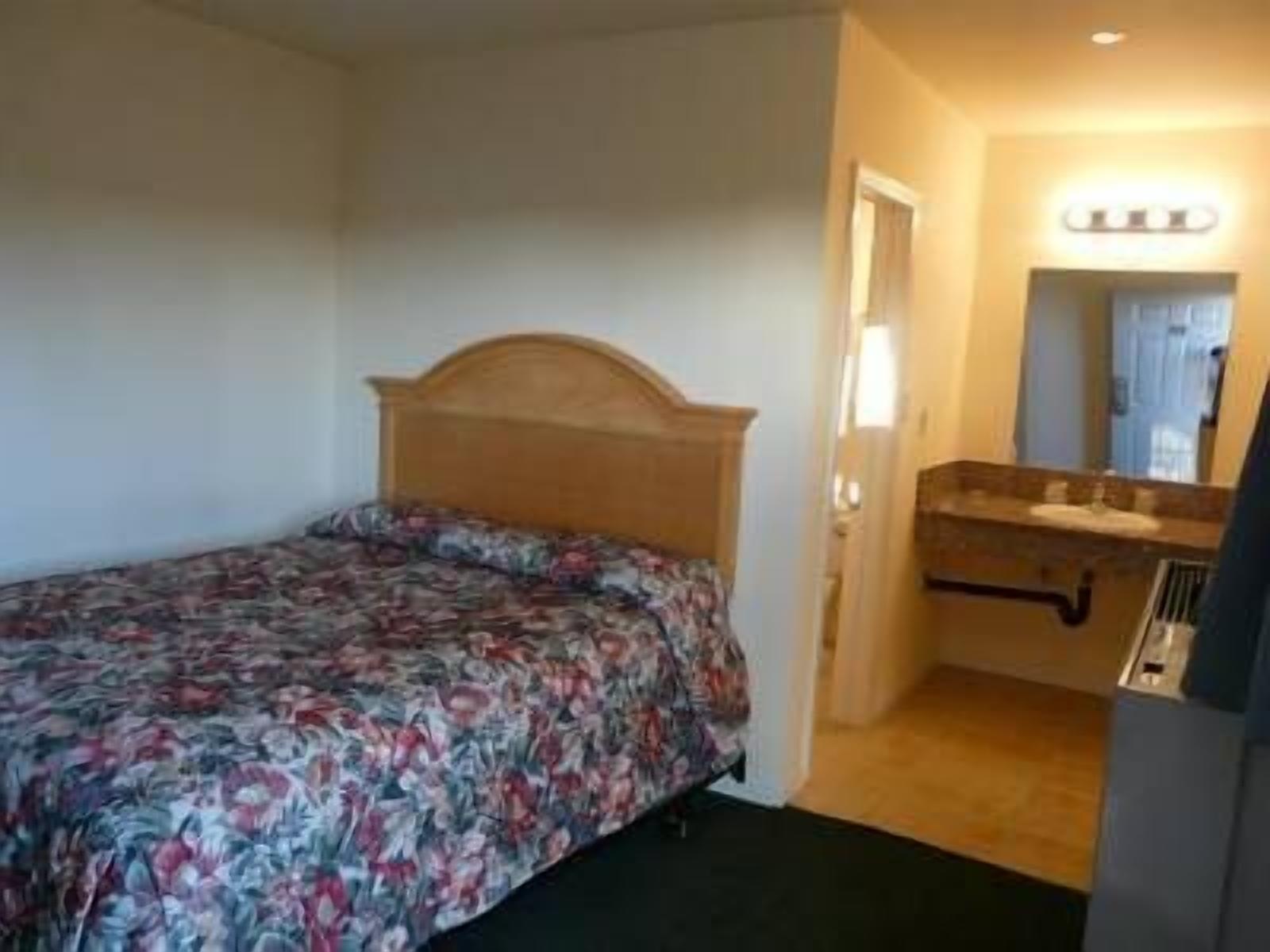 Photo - Eastsider Motel -Downtown LA New Rooms