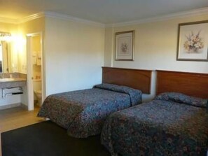 Comfort Room, 2 Queen Beds, Non Smoking