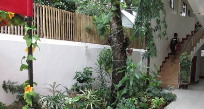 AJ Travellers Inn Annex