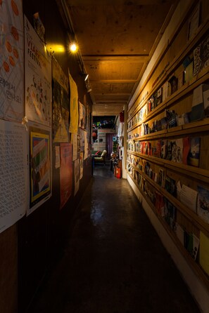 Interior entrance - Urban Art Guesthouse (Seoul)