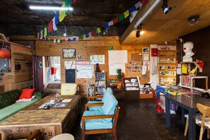 Lobby lounge - Urban Art Guesthouse (Seoul)