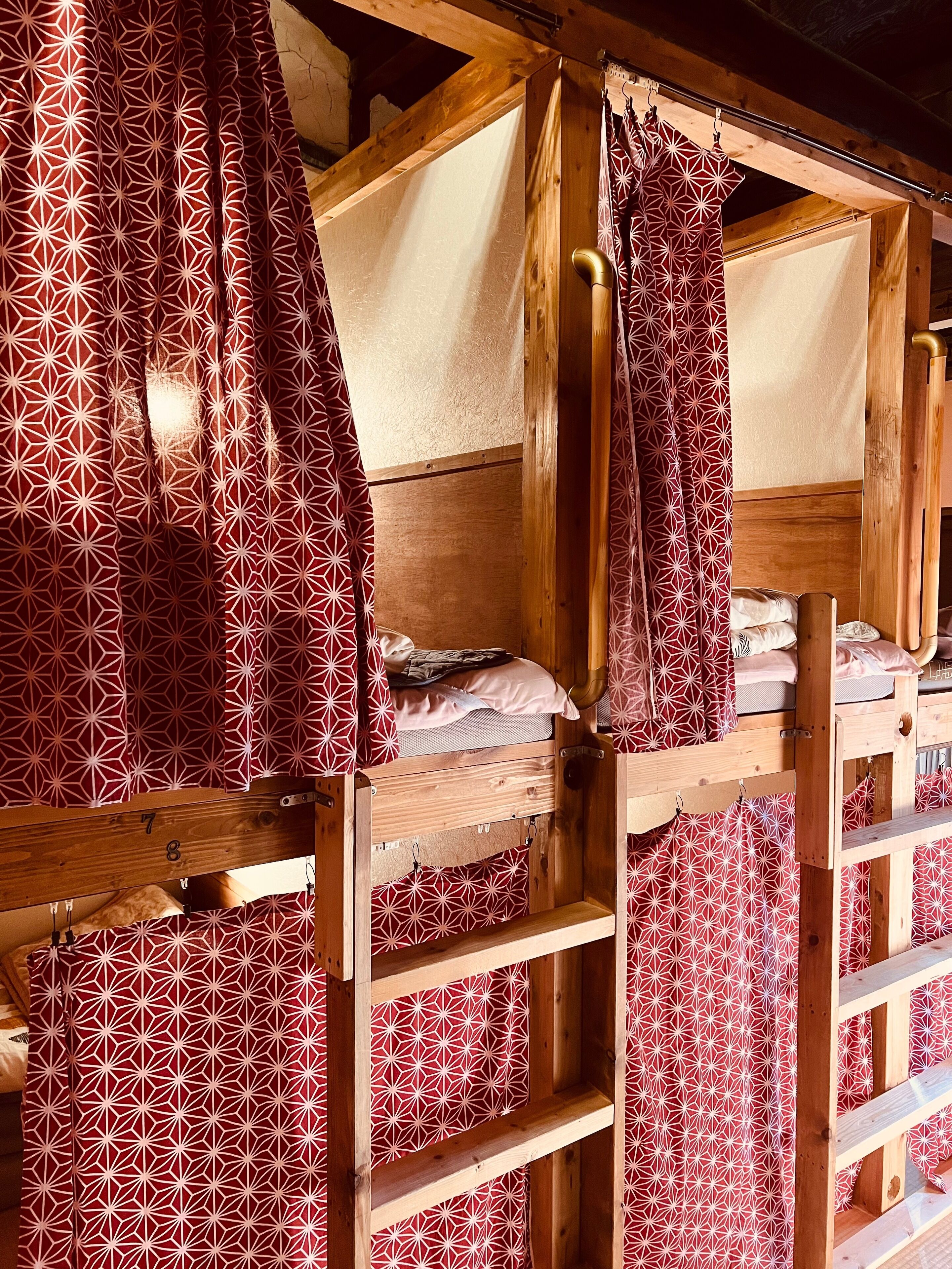 Single Japanese-Style Bed in Female Dormitory Room (Cash Only) | Free WiFi, bed sheets