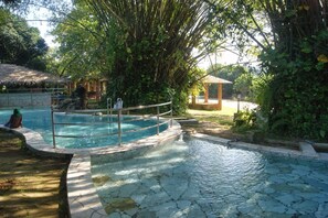 2 outdoor pools - The Roots Eco Resort (Ipoh)