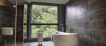 Platinum Hotel