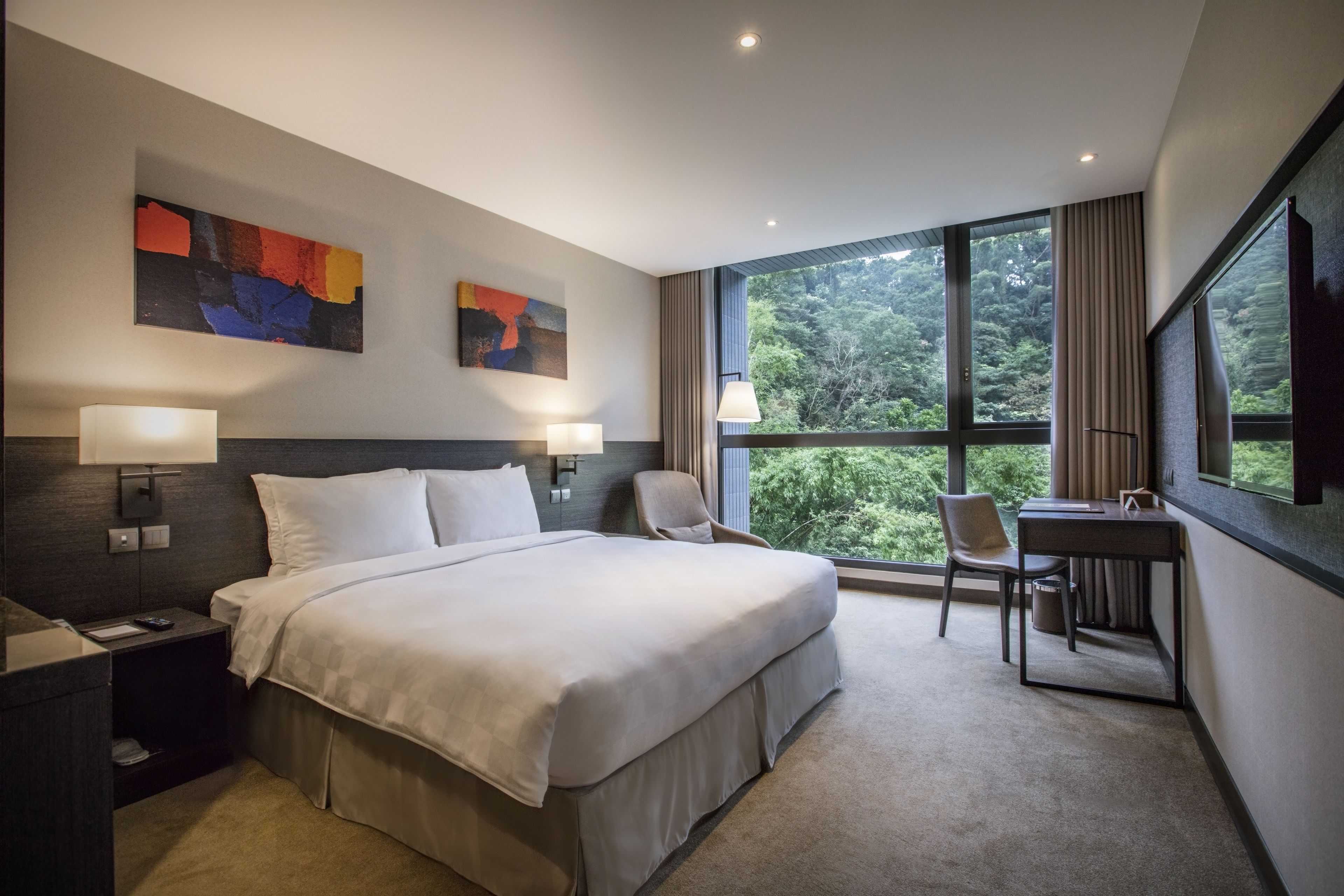 Habitación doble estándar | Ropa de cama de alta calidad y minibar 