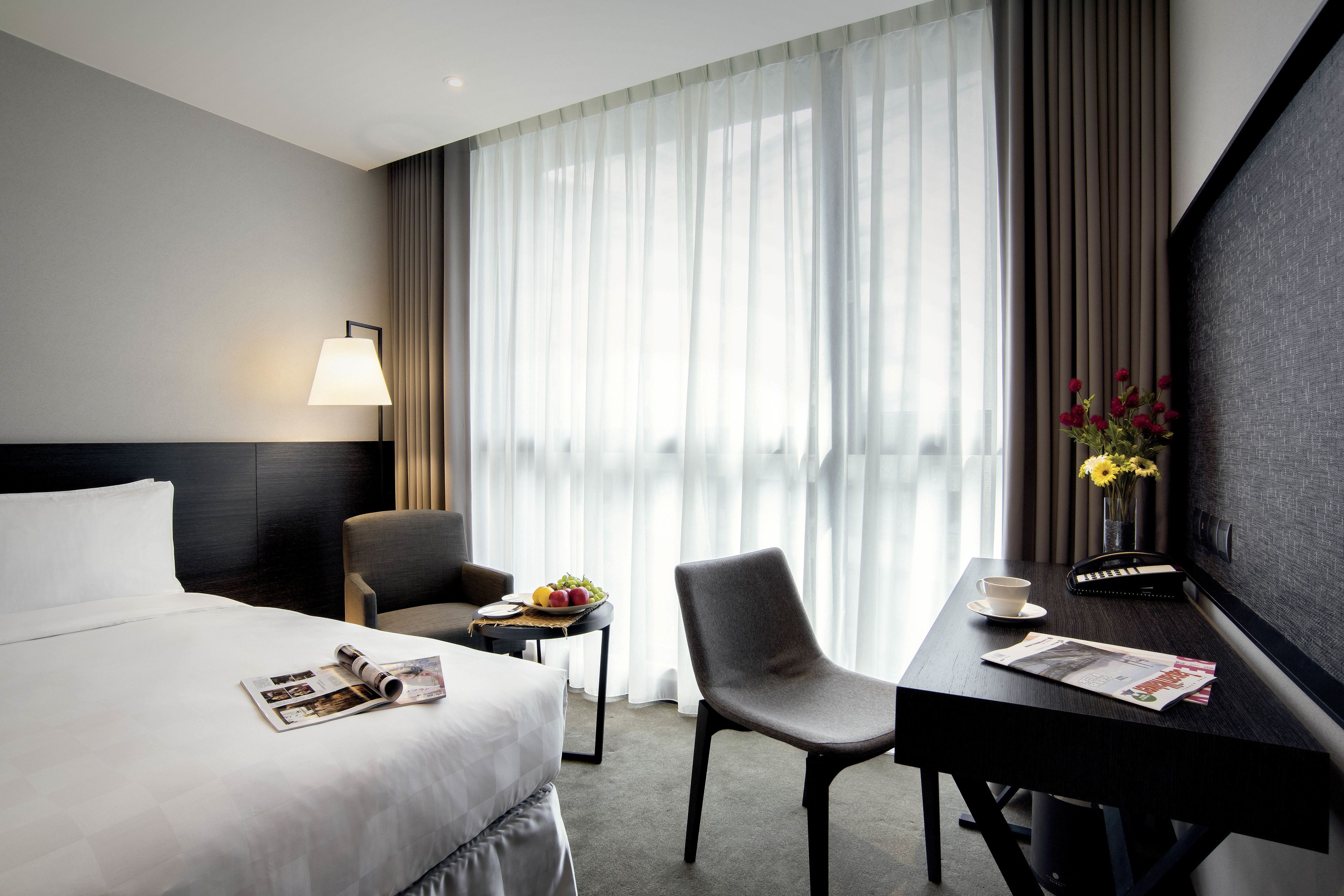 standard double room | premium bedding, minibar, in-room safe, desk