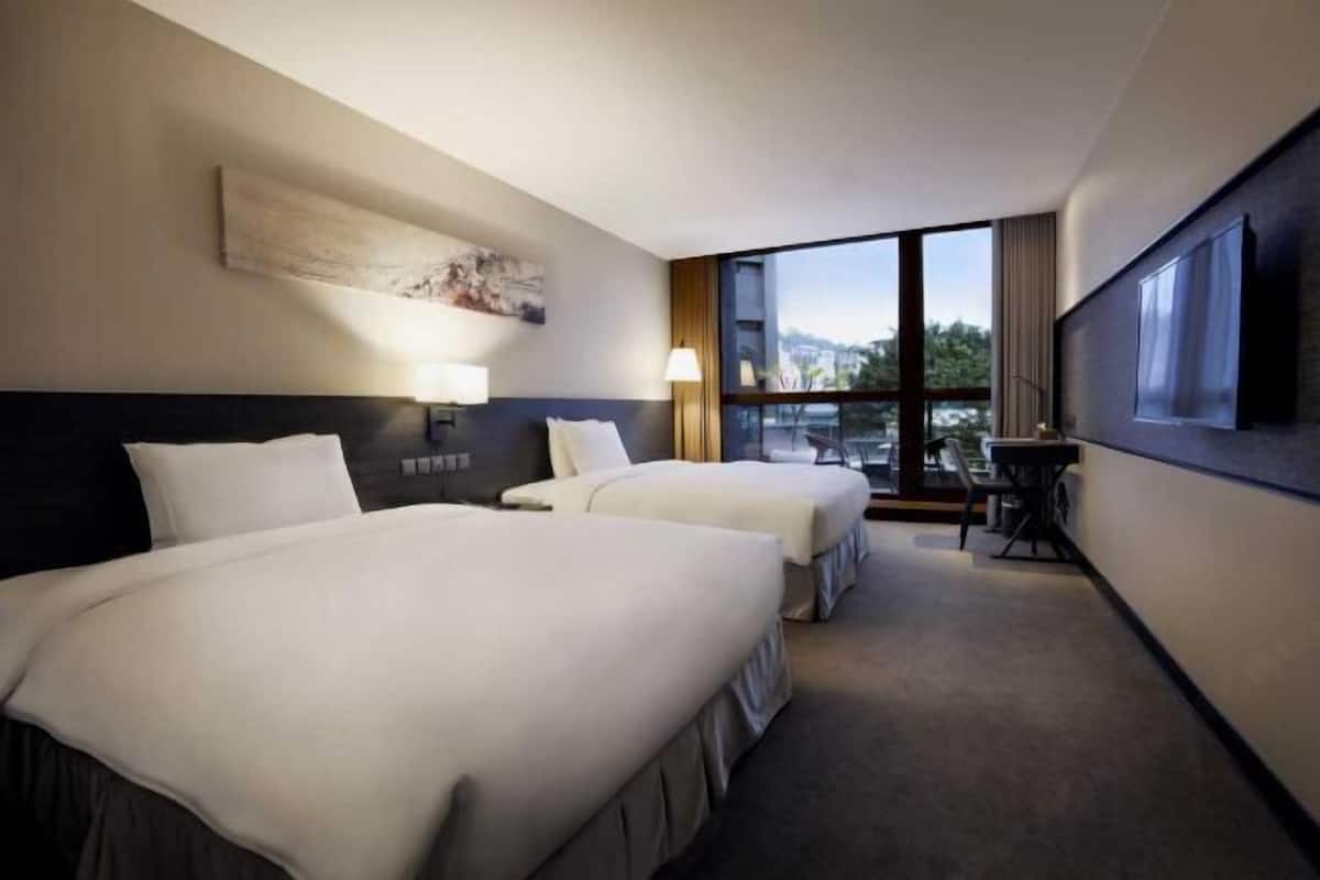 Literie de qualité supérieure, minibar, coffres-forts dans les chambres