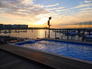 Outdoor pool - HULL Osaka Hokko Marina (Osaka)