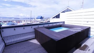 Doppelzimmer, Nichtraucher, Gemeinschaftsbad (Ocean view, &sofa bed,only Shower 209) | Bettwäsche
