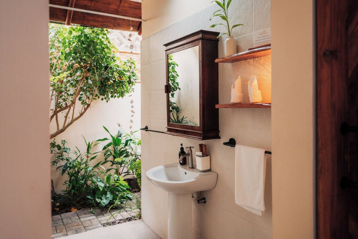exclusive villa (private pool) | bathroom | shower, rainfall showerhead, free toiletries, towels
