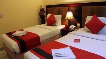 Standard Room | Minibar, in-room safe, desk, rollaway beds