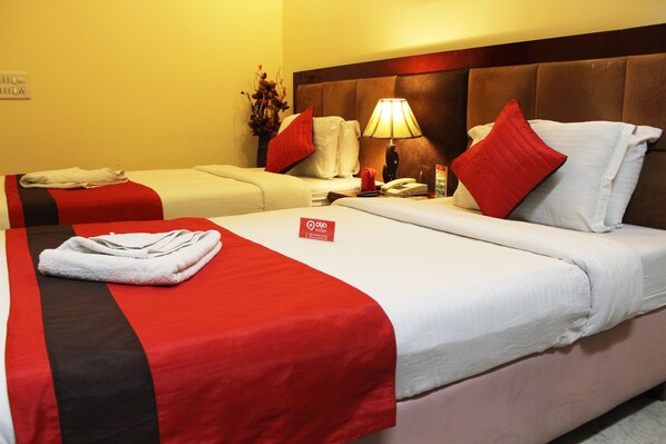 Phòng Tiêu chuẩn | Minibar, két bảo mật tại phòng, bàn, giường gấp/giường phụ (phụ phí) 