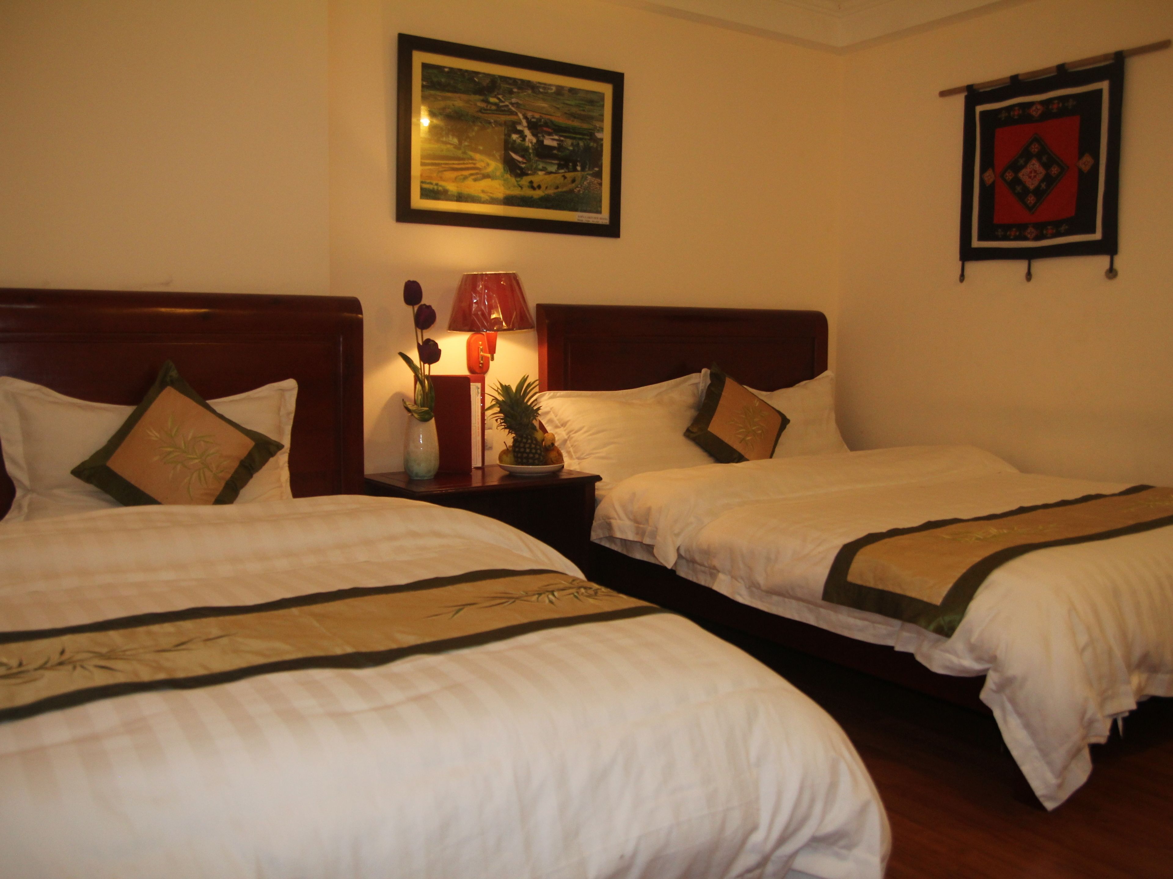 1 bedroom, premium bedding, minibar, in-room safe
