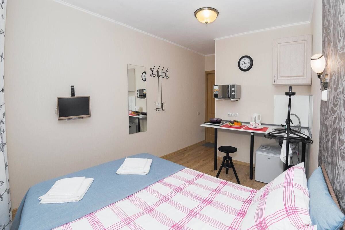 Studio Confort, réfrigérateur et four à micro-ondes, rez-de-chaussée | Literie de qualité supérieure, chambres insonorisées