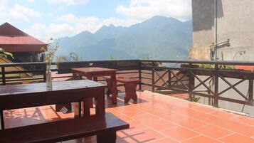 Family Room, Multiple Beds