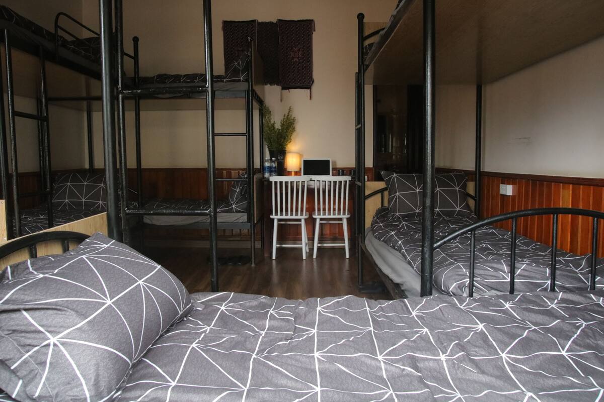 Standard Shared Dormitory, Mixed Dorm