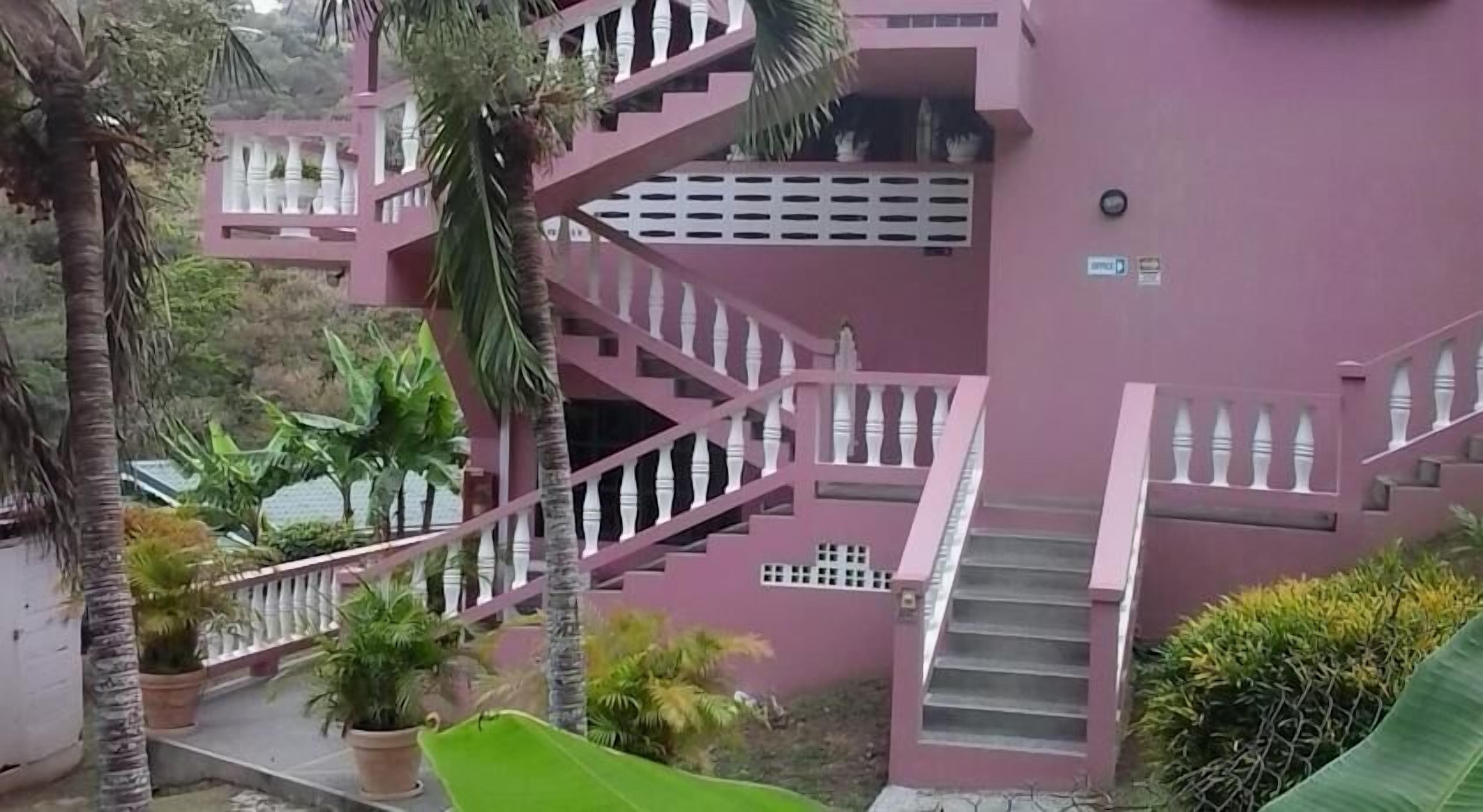 Foto - Top Ranking Hill View Guesthouse