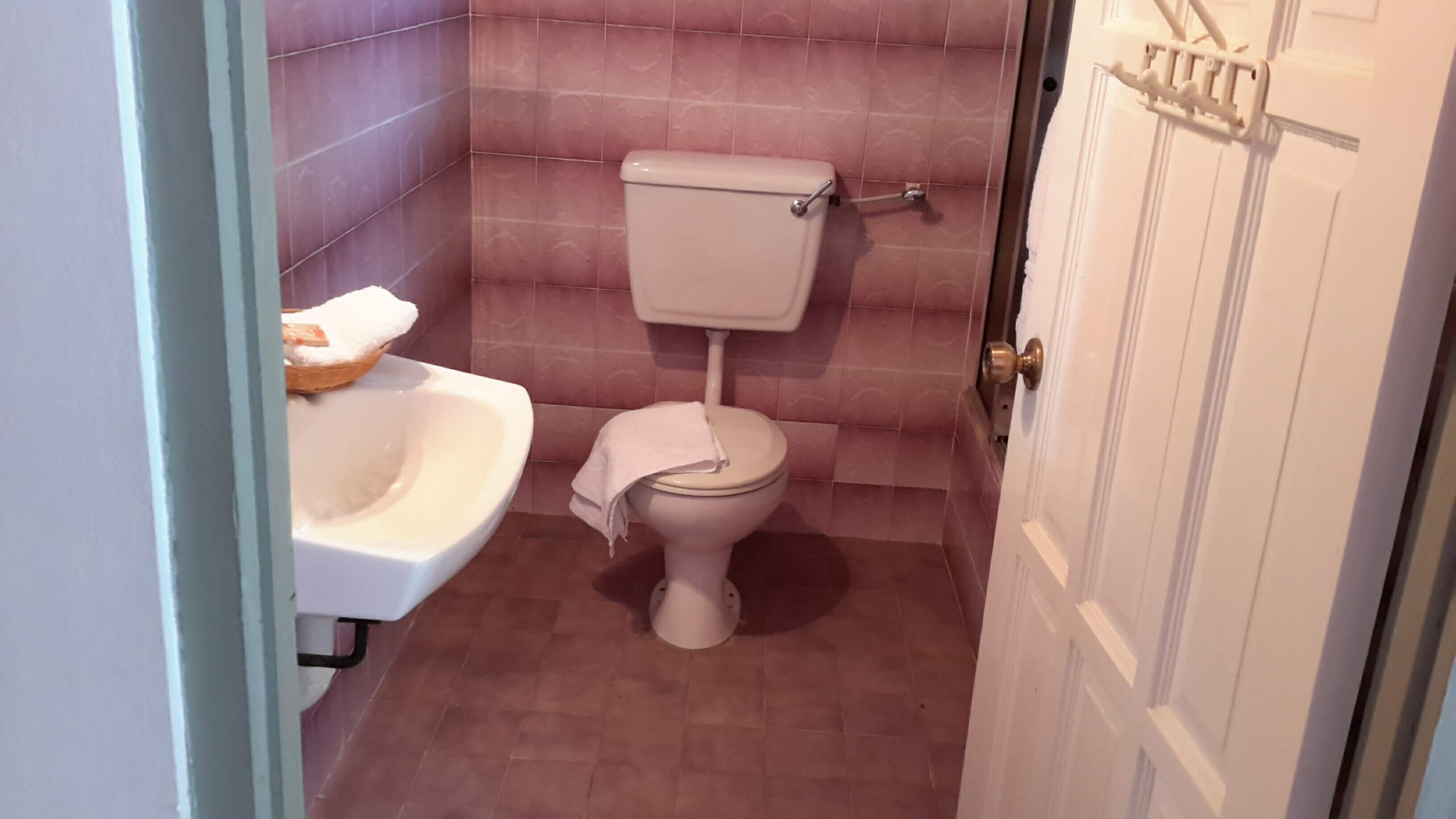 Foto - Top Ranking Hill View Guesthouse