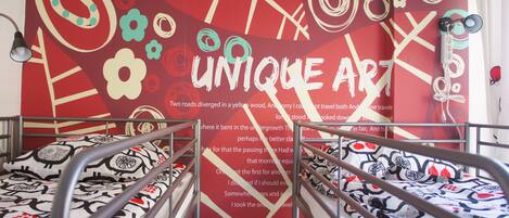 Svefnskáli - svefnsalur fyrir bæði kyn - sameiginlegt baðherbergi (6 beds) | Hljóðeinangrun, ókeypis þráðlaus nettenging, rúmföt