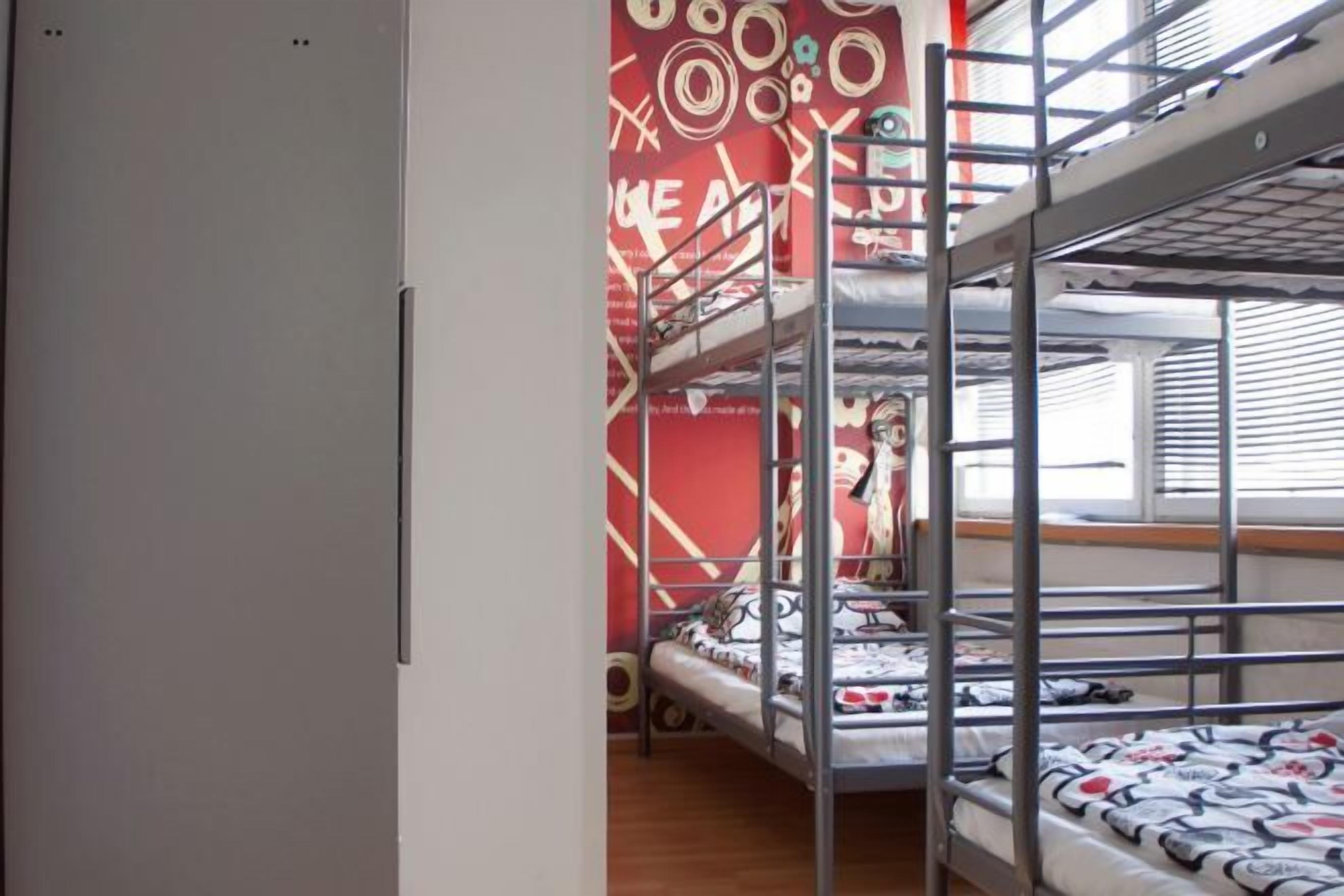 Chambres insonorisées, Wi-Fi gratuit, draps fournis