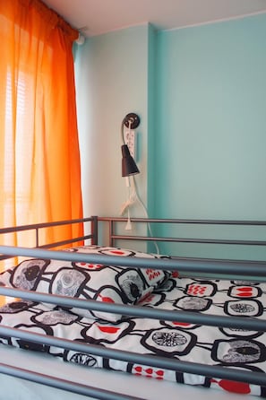 Shared Dormitory, Shared Bathroom (6 beds) | Soundproofing, free WiFi, bed sheets - SweetDream Guesthouse - Hostel (Helsinki)