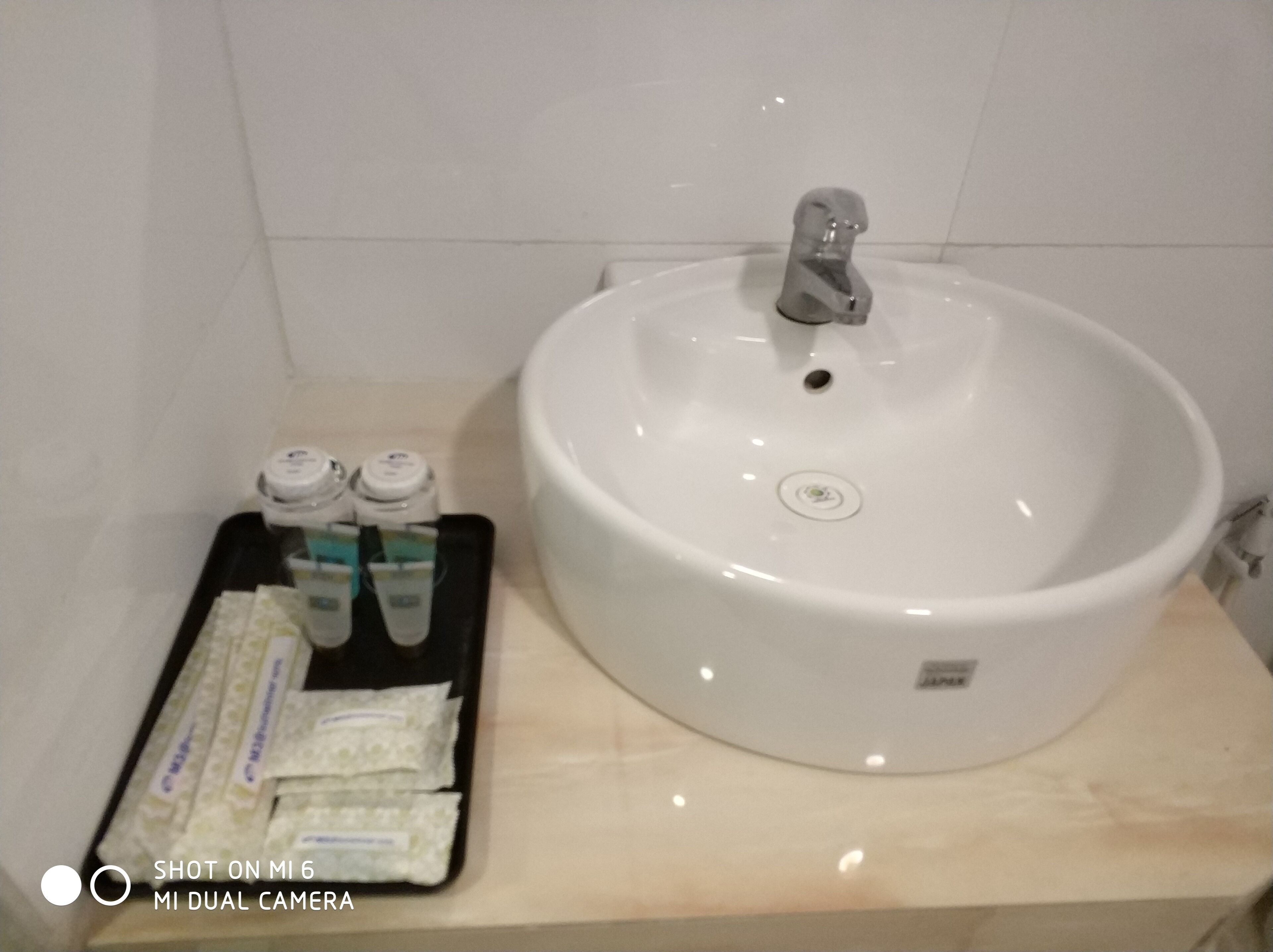standard room | bathroom | rainfall showerhead, free toiletries, hair dryer, slippers