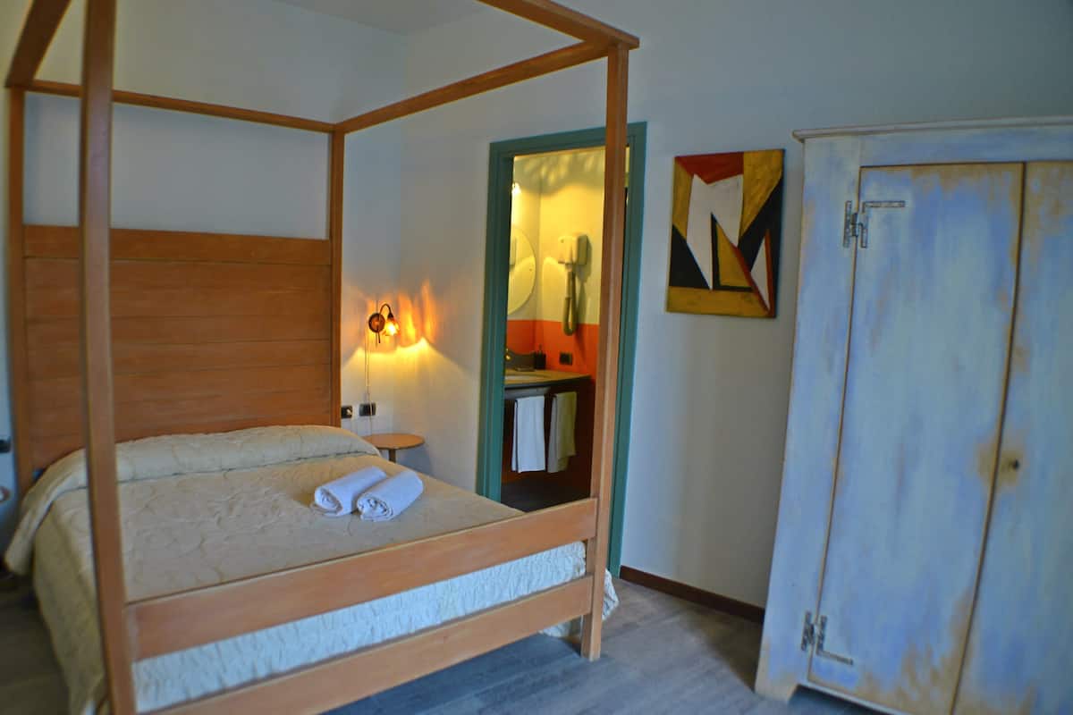 Quadruple Room | Minibar, in-room safe, soundproofing, cribs (surcharge)