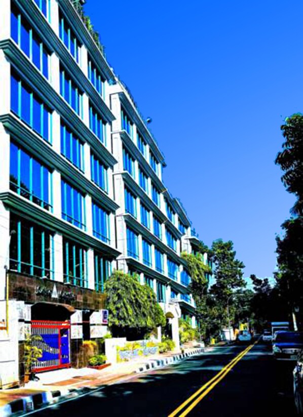 View from property - Hotel Lake Castle (Dhaka)