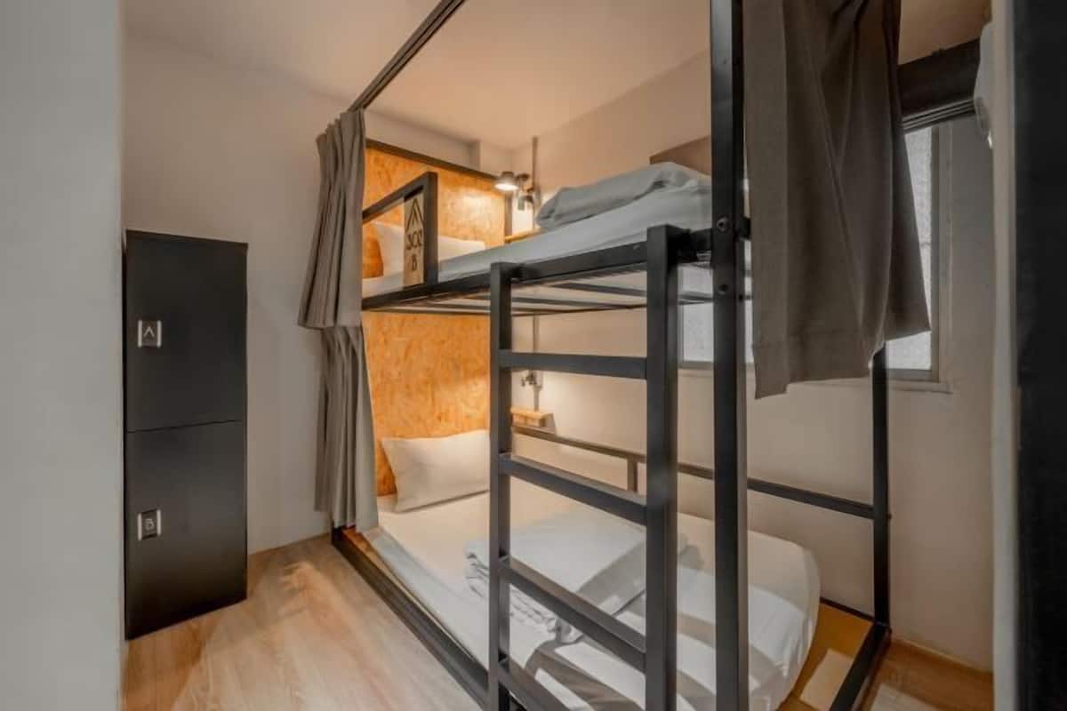 Soundproofing, WiFi (free), bed sheets